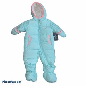 OSHKOSH B’GOSH baby newborn infant pram suit snowsuit size 0-3 months osh kosh